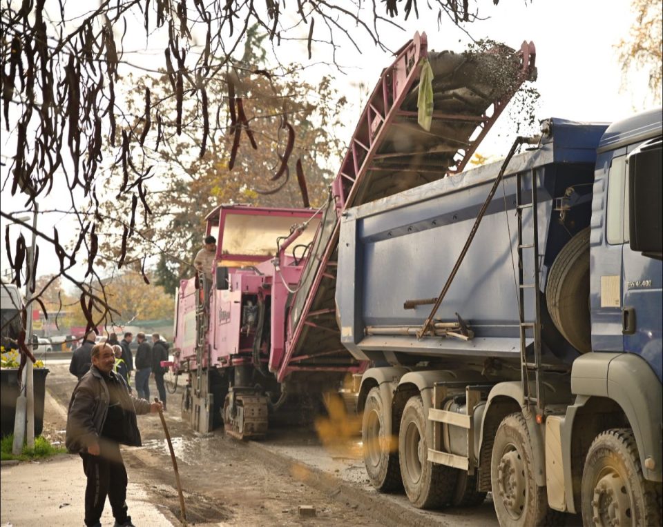 Ѓорѓиевски: После неколку децении целосна реконструкција на улицата „Фрањо Клуз“ во Аеродром