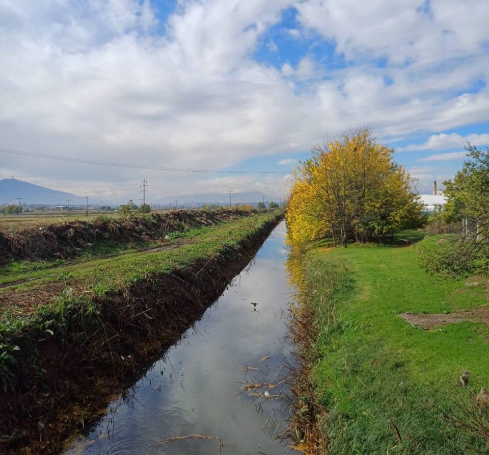 Чистење на каналската мрежа во општина Илинден