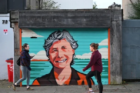 Кетрин Коноли денеска станува десетта претседателка на Ирска