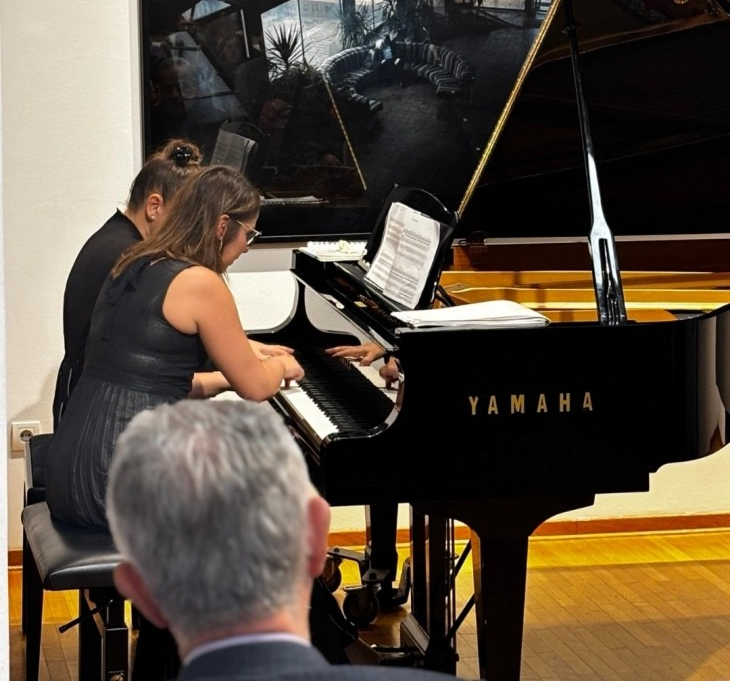 Блескав пијано концерт на Гацева и Џорлева во Белград