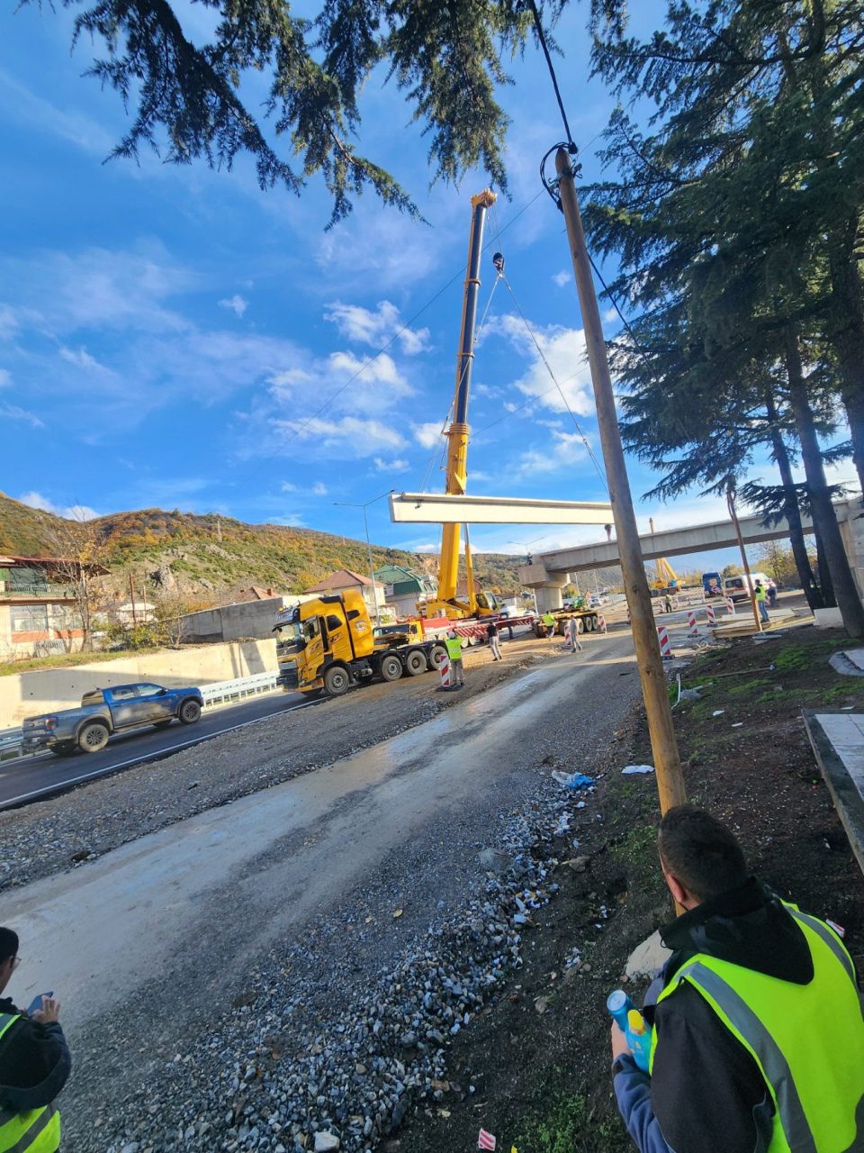 Трајановски: Интезивно работиме за брз и сигурен пристап од и до населените места кои гравитираат долж автопатот Кичево-Охрид