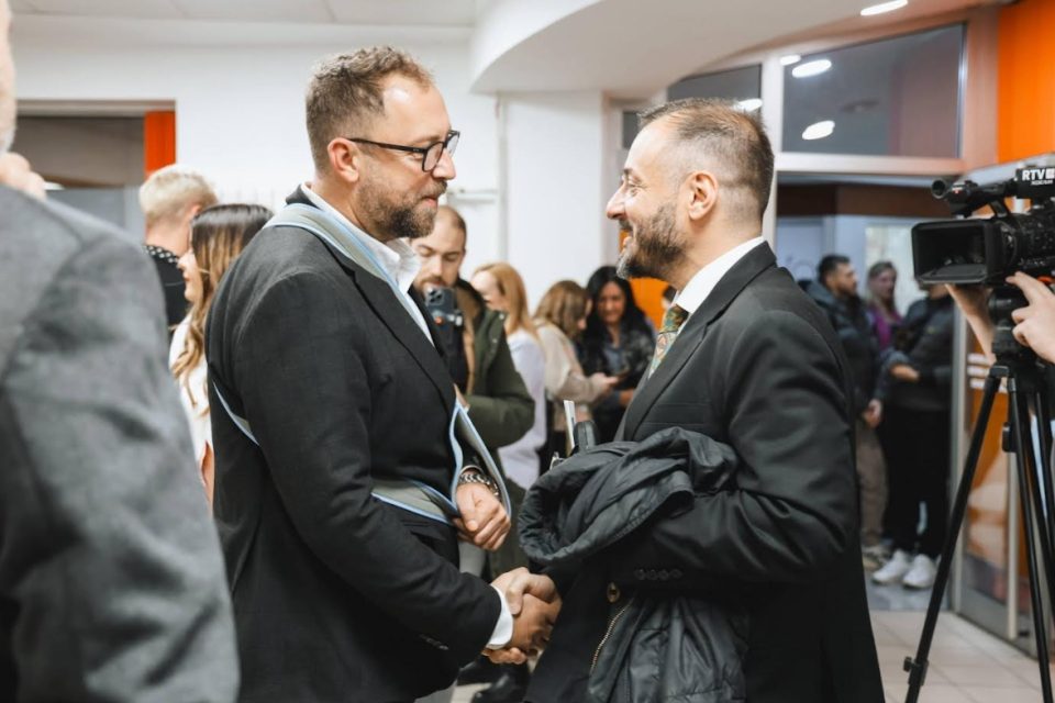 Љутков: Македонската ликовна уметност е културен мост меѓу Македонија и Србија