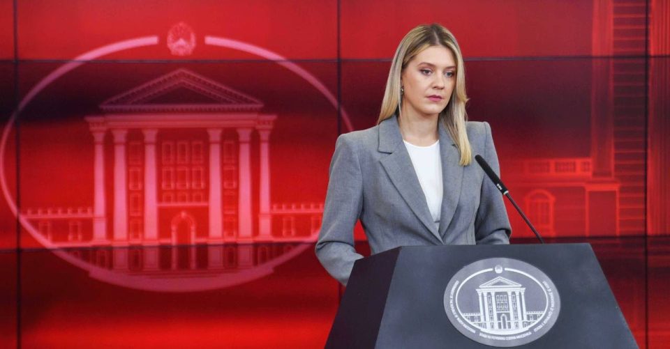 Митева: Доделени вкупно 33.682 ваучери, 11.500 студенти веќе подигнале нови електронски уреди