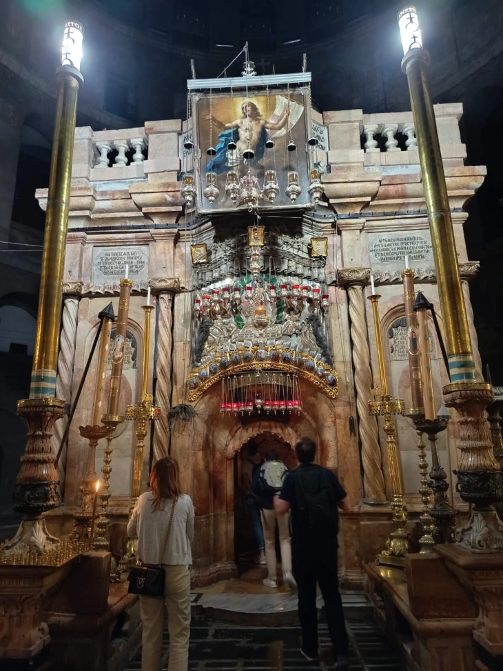 МИА на Светиот гроб во Ерусалим (ФОТО ГАЛЕРИЈА)