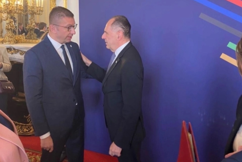 Портпаролката на грчко МНР: Герапетритис и Мицкоски на средбата во Лондон се осврнаа на многу добрата клима во билатералните односи