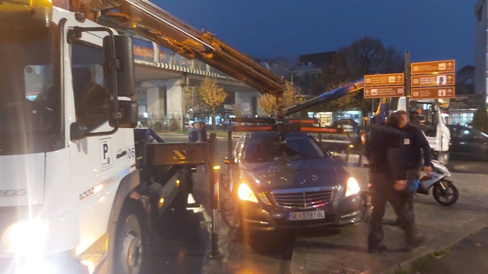 ФОТО: Пајак крева автомобили во Чаир после долго време