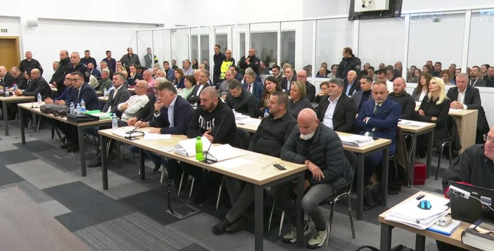 Судење за „Пулс“: За првпат преживеаните се сретнаа очи в очи со првообвинетиот Дејан Јованов – Деко, сопственик на пеколната дискотека