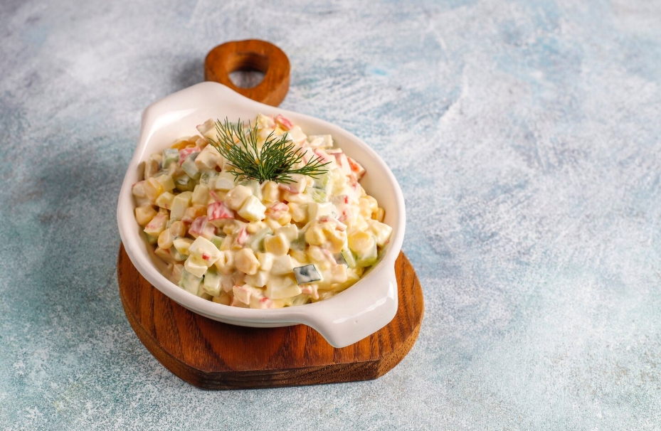 Руската салата е „кралица“ на празничната трпеза, но кинеската брзо ќе стане нов фаворит – еве како да ја подготвите