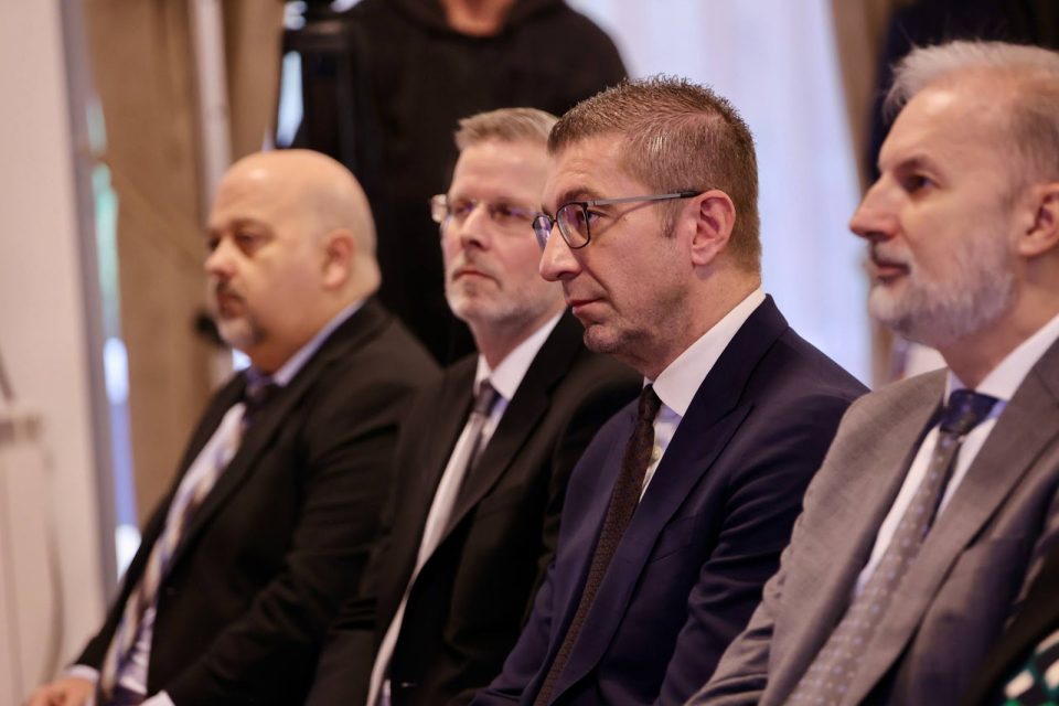 Продуктоводот за нафтени деривати се очекува да биде ставен во функција оваа година, најави Мицкоски