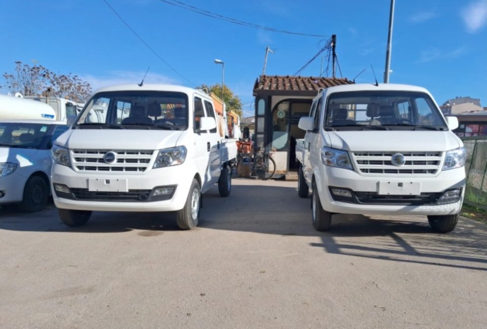 ЈП „Чистота и зеленило“ доби две возила за изнесување на смет