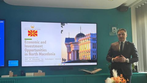 Димовски ги претстави можностите за инвестирање пред менаџментот на Philips