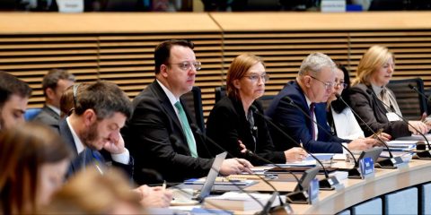 Николoски од Министерскиот самит: Вложуваме силни напори да изградиме квалитетна железничка и патна мрежа во Македонија