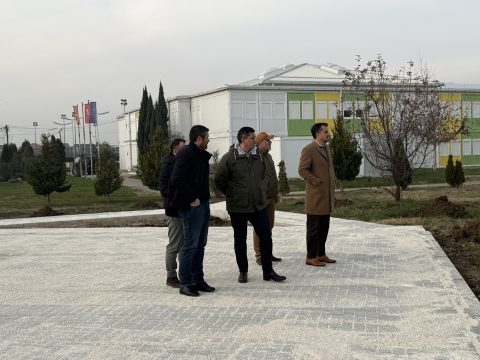 Завршна фаза на градежните активности за изградба на паркинг простор и заштитна ограда