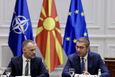 Фетаи со честитка за Мицкоски и порака за продолжување на коалицијата