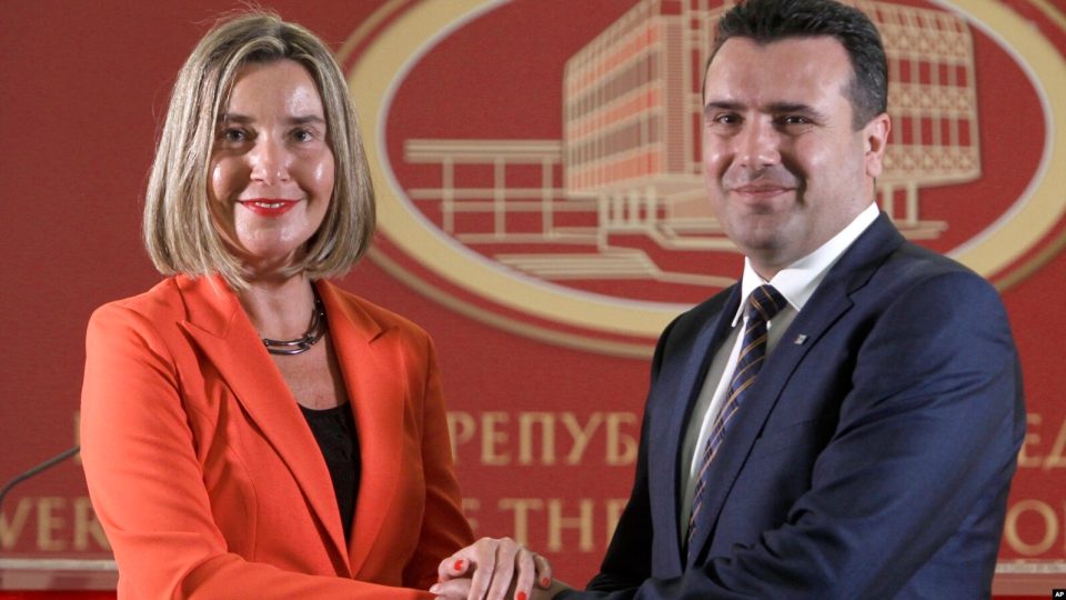 Могерини обвинета за тендерска измама и пуштена од притвор, судот оценил дека нема да бега