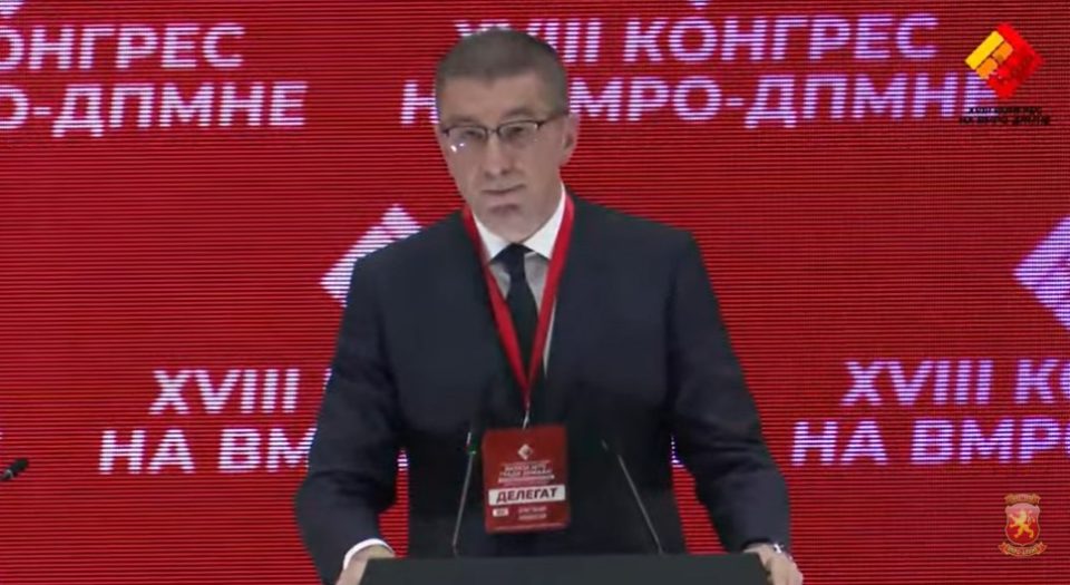 Македонија мора да се движи со визија, работа и единство за просперитет, порача Мицкоски