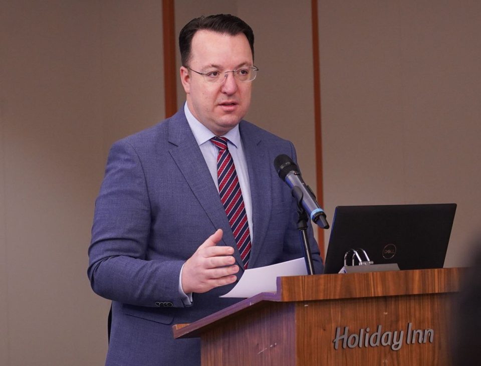 Николоски: „Пошта“ ќе добие 100 возила, наша цел е таа да расте и напредува