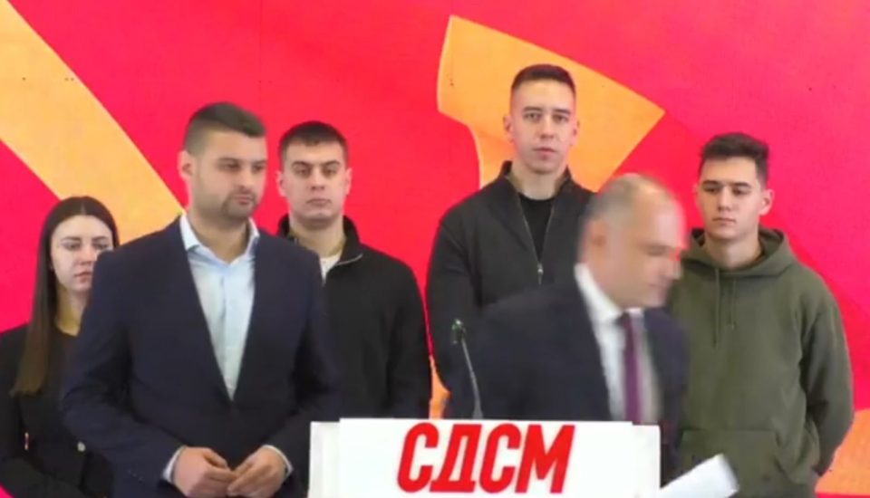 СДС се опозиција во Србија или во Македонија?