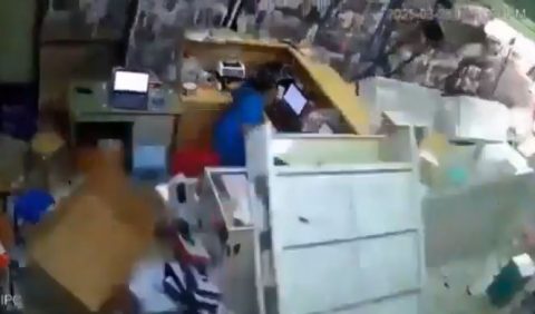 ВИДЕО: Страшни снимки од Јапонија по разорниот земјотрес, можни бранови високи до 3 метри