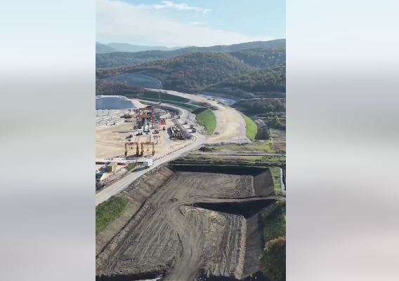 Николоски: Пробиени 17 километри од новиот автопат Гостивар – Букојчани, дел од Коридорот 8 (ВИДЕО)