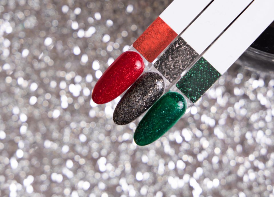 Најтренд за празничната сезона: Кариран маникир кој ќе се вклопи во се’ што носите (ФОТО)