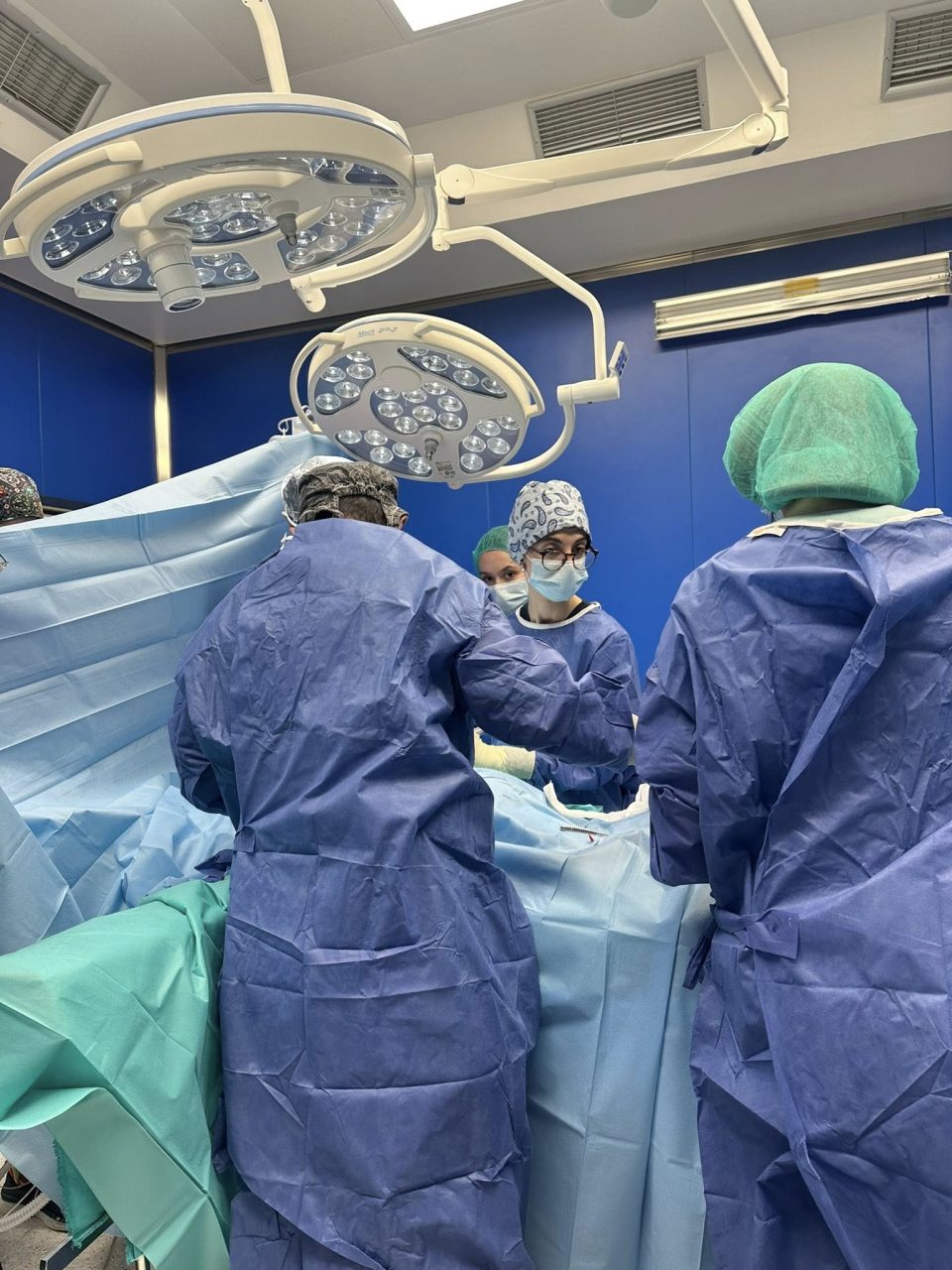 За првпат во Македонија изведена операција кај дете (4) со ретка конгенитална деформација