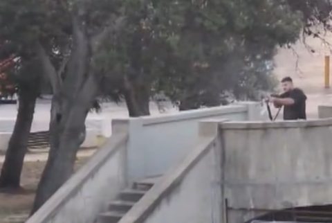 Дете меѓу жртвите во нападот на плажата Бонди, расте бројот на убиени