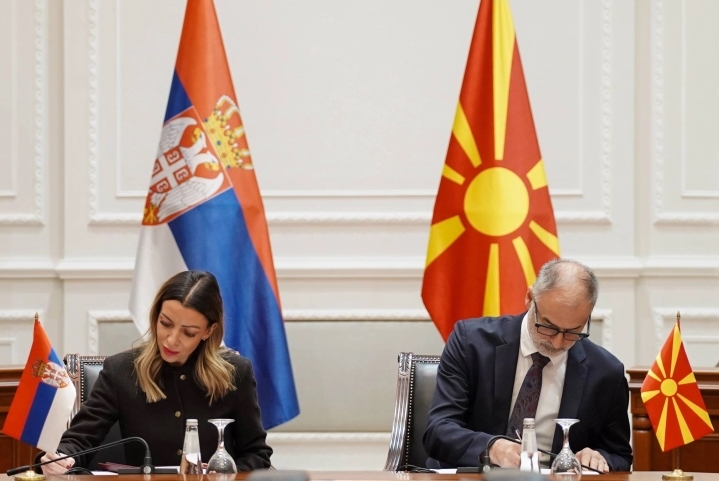 Вицепремиерот Стоилковиќ се сретна со српската министерка за економија Месаровиќ, потпишан меморандум за соработка