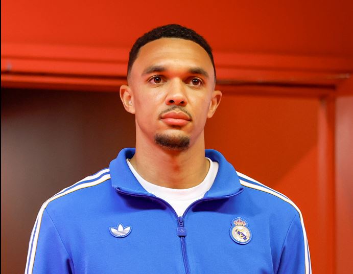 Александер-Арнолд ќе биде надвор од игра подолг период