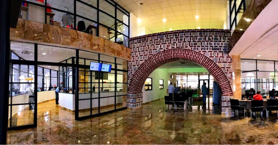 Шалтерите за наплата и рекламации на „Водовод и канализација“ в понеделник ќе работат од 7:30 до 15:30