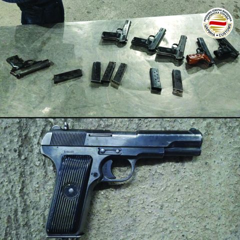 ВИДЕО: Спречен обид за сериозен меѓународен криминал – запленети девет пиштоли, едно лице во притвор