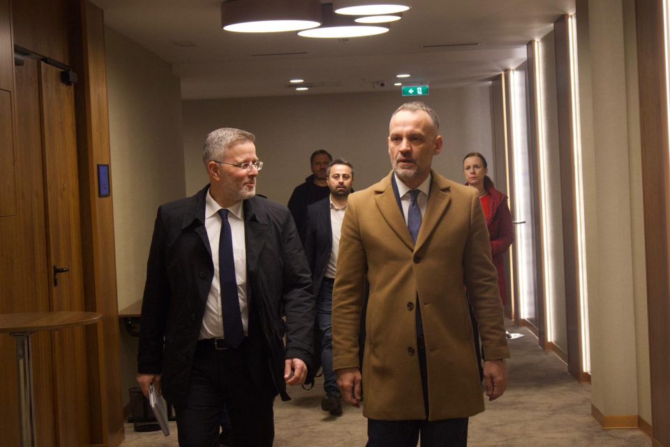 Фетаи: Без транспарентност на сопственоста, нема вистинска борба против корупцијата