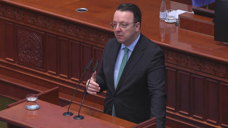 Николоски: Правиме силен меѓународен притисок да се реши проблемот со превознциите, имаме подршка од земји од ЕУ и очекувам ЕК да излезе со решение