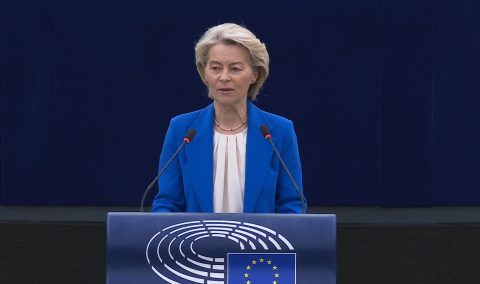 Фон дер Лајен во Австралија за трговски договор