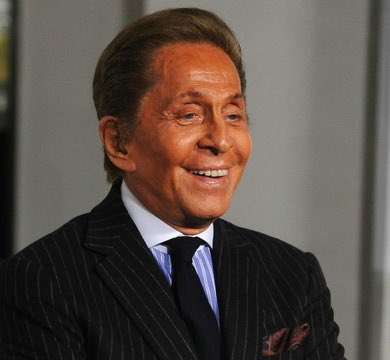 Империја од милијарда и пол долари: Кој ќе ги наследи луксузните вили и замок на модниот магионичар, ова е вистинското богатство на Валентино