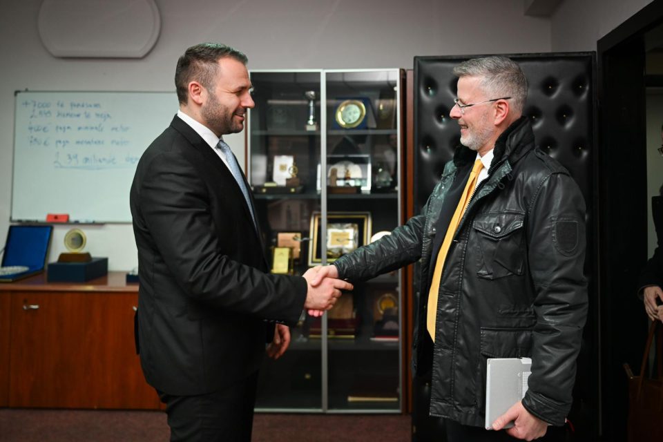 Дурмиши на средба со амбасадорот на Швајцарската Конфедерација во земјава