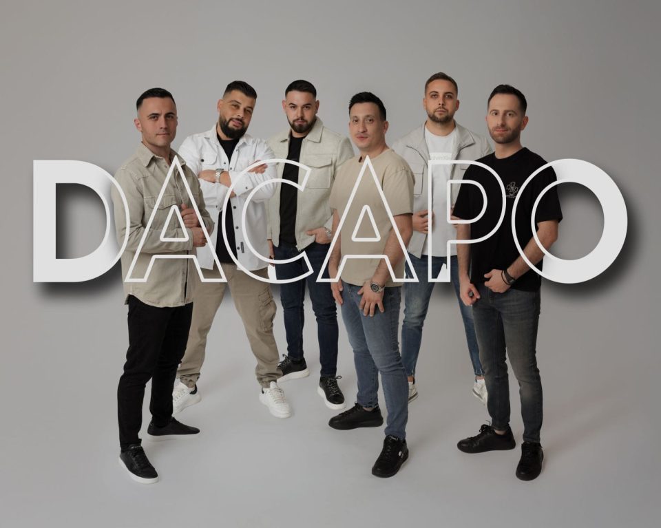 Боемски шмек и модерна виртуозност: Слушнете како звучат македонските евергрини во изведба на „Дакапо“