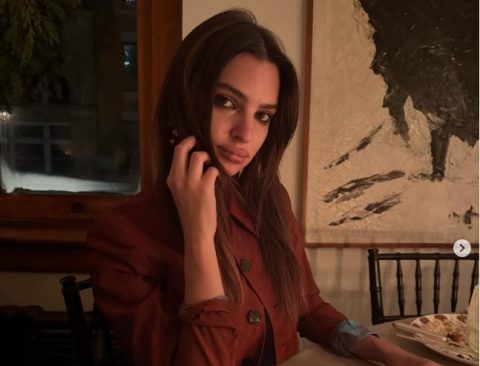 ФОТО+ВИДЕО: Славната манекенка ги разбеснила обожавателите бидејќи тверкала, па позирала во џамија: „Њујорк на Мамдани“