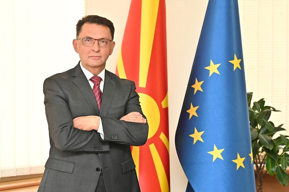 Славески: Инфлацијата ќе се намалува и ќе има економски раст со солидно закрепнување