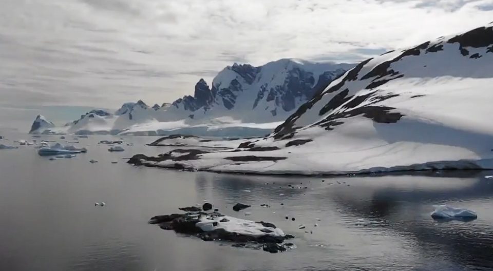 Најстариот и некогаш најголем леден брег полека заминува во историјата