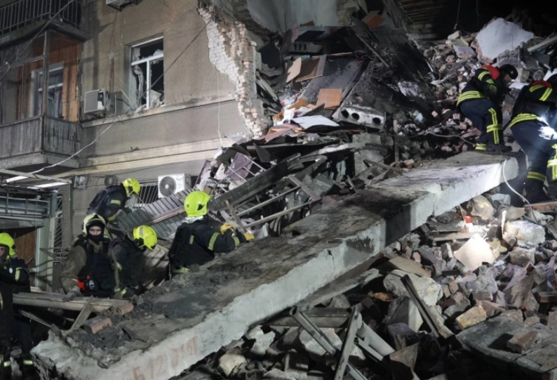 Тројца загинати, околу 20 повредени во руските напади во источна и јужна Украина