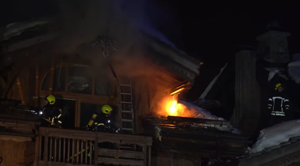 ВИДЕО: Голем пожар во луксузен хотел на француските Алпи, на терен 131 пожарникар