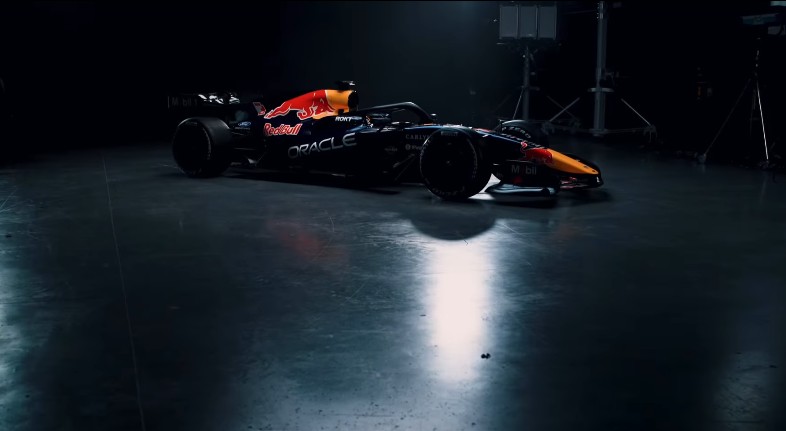 ВИДЕО: Ред Бул го претстави болидот за сезоната 2026