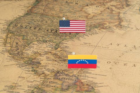 Мицкоски за Венецуела: Апсолутно стоиме до потезите на САД