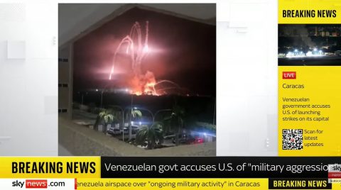 Во американските напади погодени воени бази и главното пристаниште во Венцуела