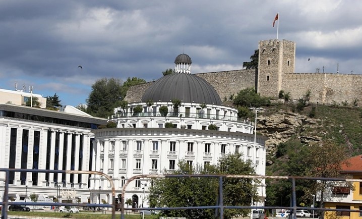 Шалтерите за наплата и рекламации на „Водовод и канализација“ Скопје денеска ќе работат од 7:30 до 15:30