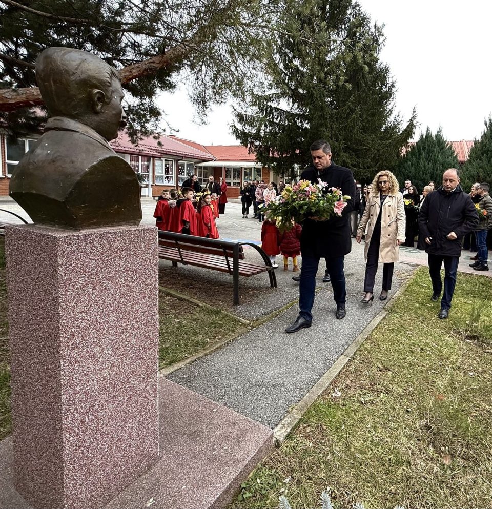 Одбележана 154-годишнината од раѓањето на Гоце Делчев и патрониот празник на детската градинка