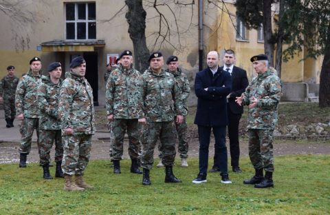 Пешадиска обука во касарната во Велес: „Индивидуални постапки на движење на војник“