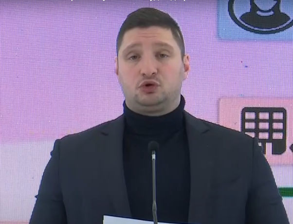 Јон Шмрчко против Република/та, не галаксијата