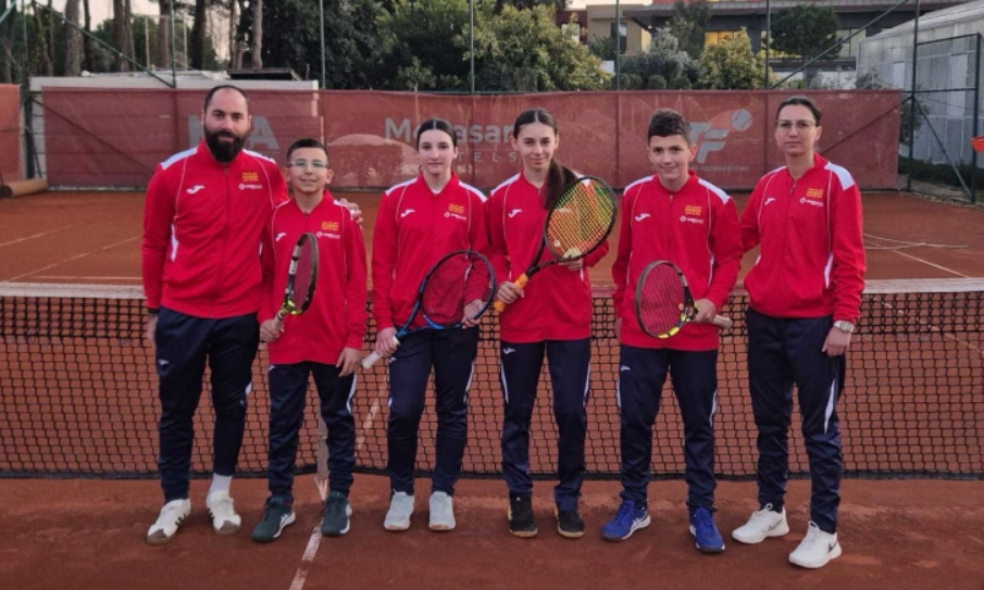Млади македонски тенисери на развоен шампионат во Анталија